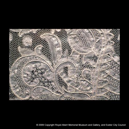 Examples of ’Honiton’ lace