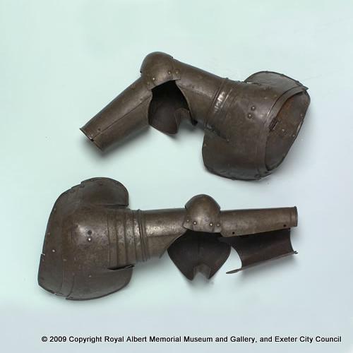 Armour for the arms