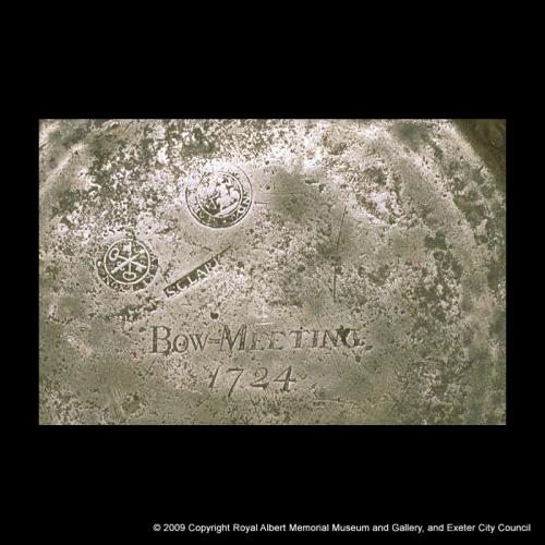 The engraving and marks on the Bow Meeting dish