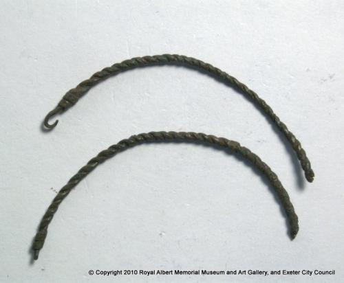 Metal bracelet