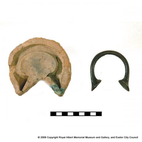 A mould for making a manilla